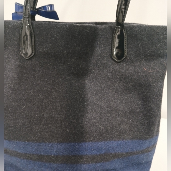 SIGNATURE STRIPE WOOL STRIPE NORTH/SOUTH TOTE (COACH F24665) - Picture 4 of 6